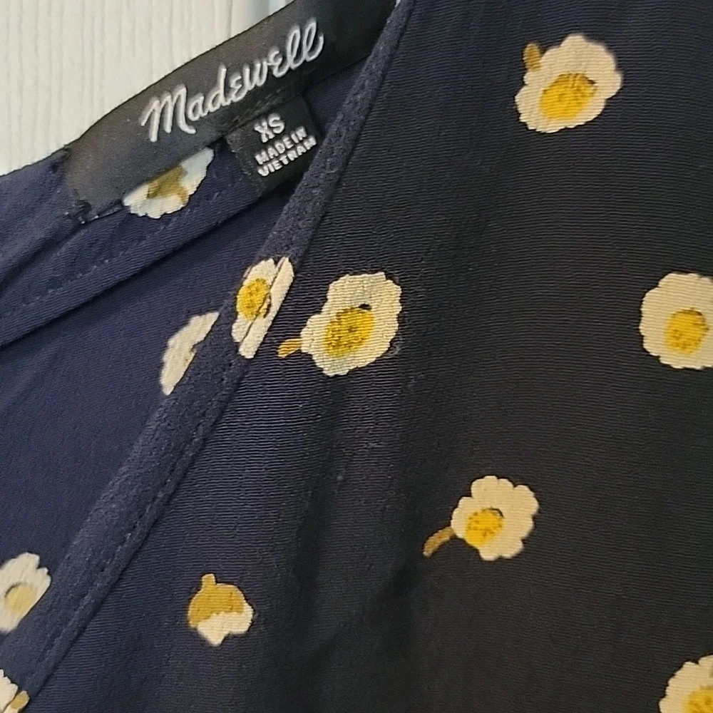 Madewell‎ Button-Back Easy Shift Dress In Daisy Dots XS